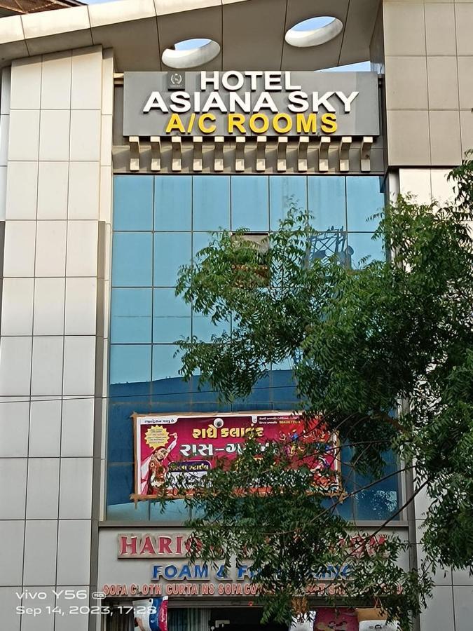 Hotel Asiana Sky Motera Amhedabad Dış mekan fotoğraf