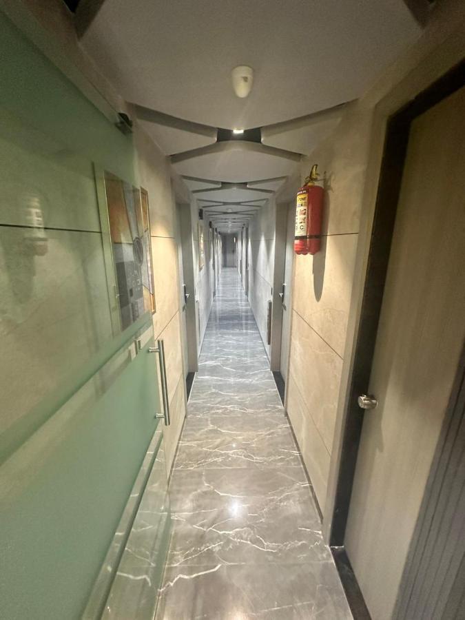 Hotel Asiana Sky Motera Amhedabad Dış mekan fotoğraf