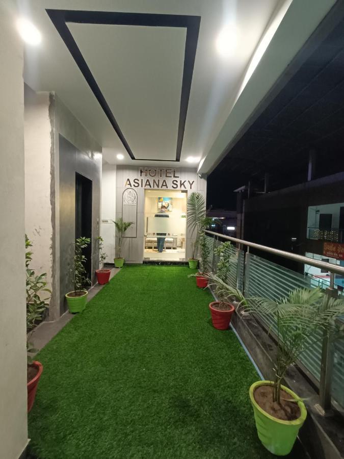 Hotel Asiana Sky Motera Amhedabad Dış mekan fotoğraf