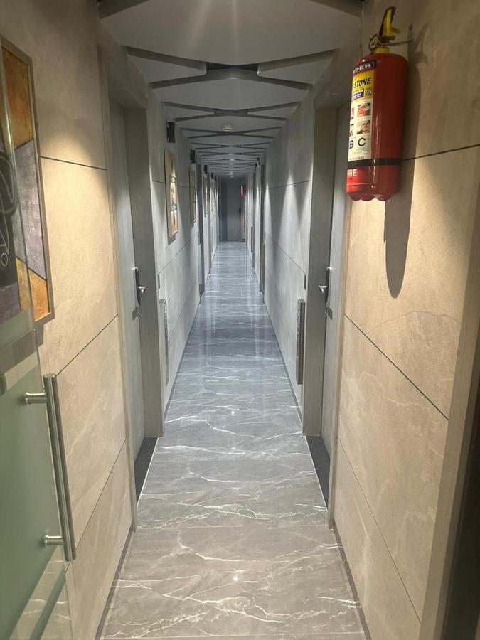 Hotel Asiana Sky Motera Amhedabad Dış mekan fotoğraf